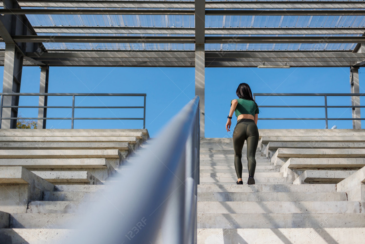 legins1909 123rf com Stairway Stride Fitness Challenge