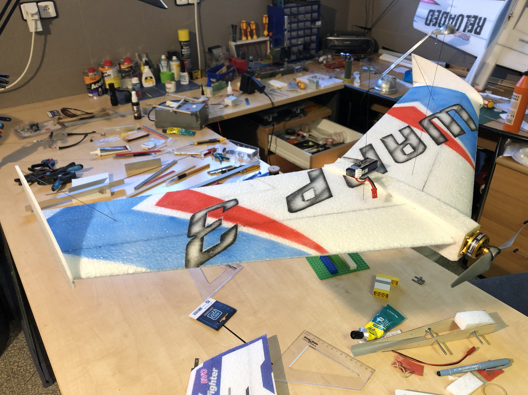 83521E10-0625-4FE2-B513-2CC803EB212D