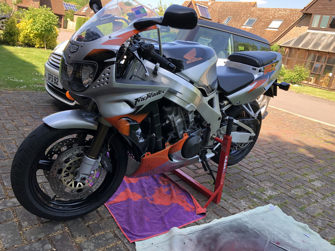 C69648FE-48F5-44F3-A9DF-EA2D5FED7608