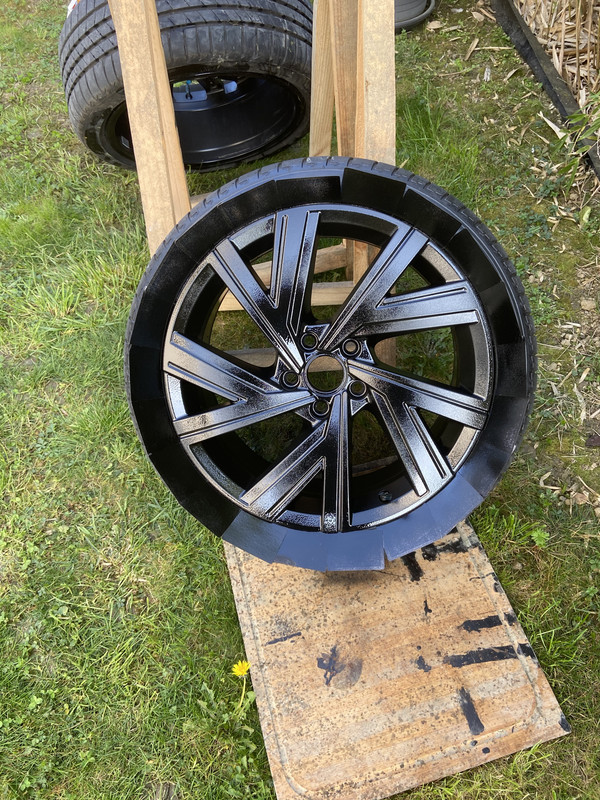 AD4FBED4-3E75-4324-BF87-81BAFE380040