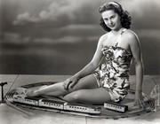 Martha-Hyer-a182