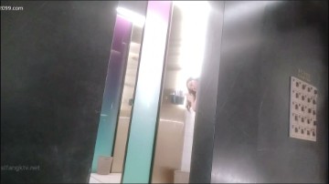 [Image: Voyeur38905124652.jpg]