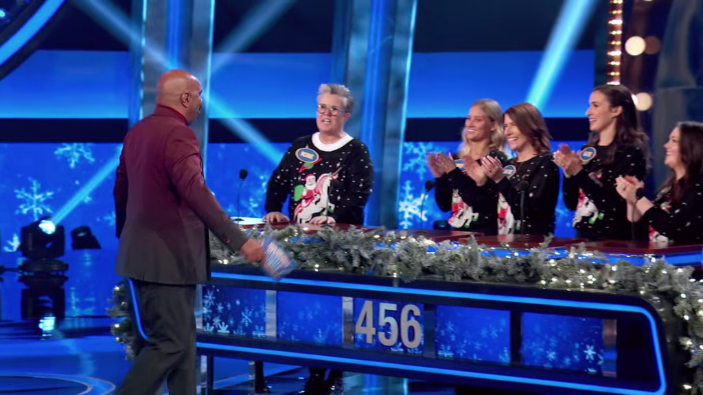 Celebrity Family Feud 2015 S09E10 | En 6CH | [720p] (x265) O11jtqbw9g1s