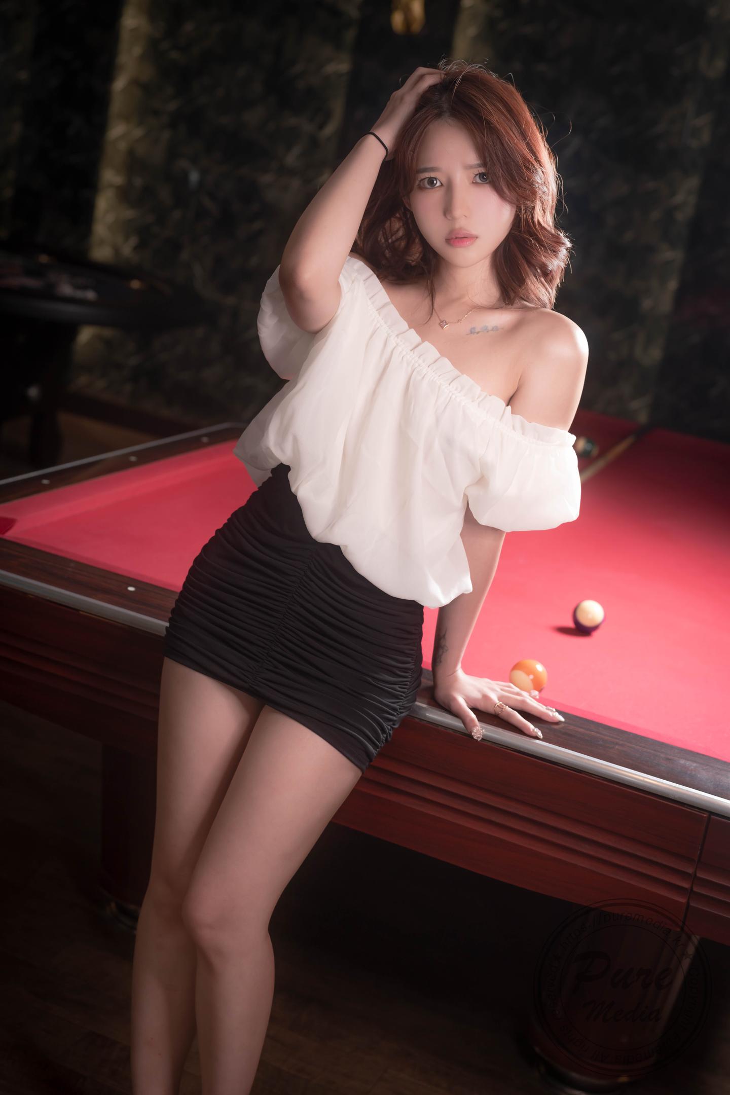 Yeha (예하) NO.028 Pure Media Vol.305 - Hard balls & Red hole (P) 34