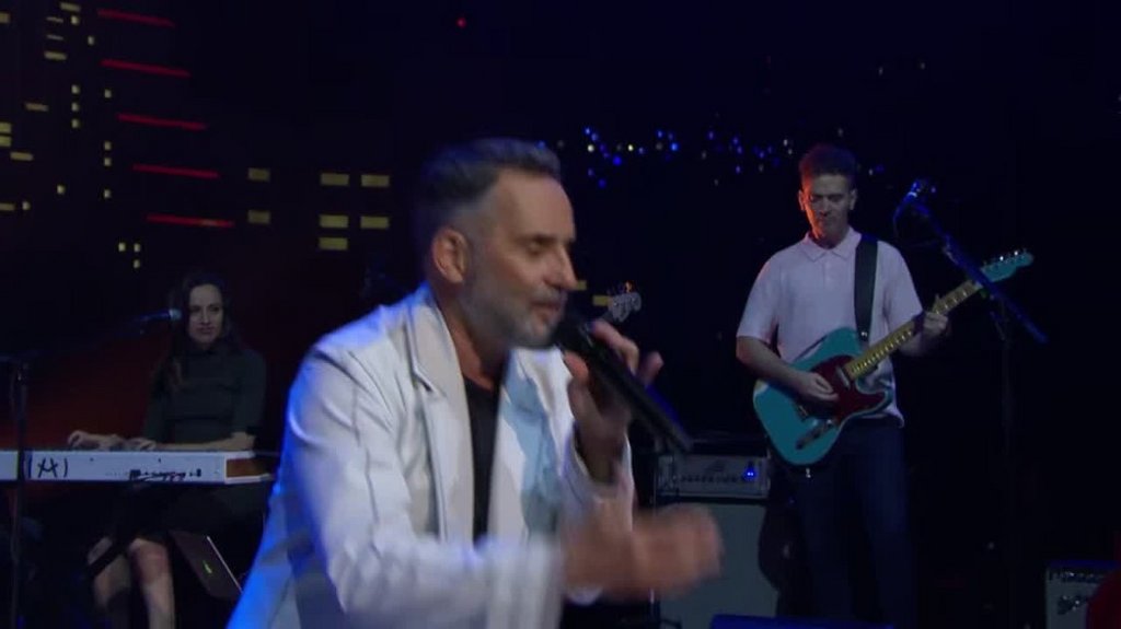 [Image: l5zcx42qn2xe.jpg]