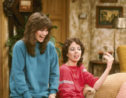 Valerie-Bertinelli-b04