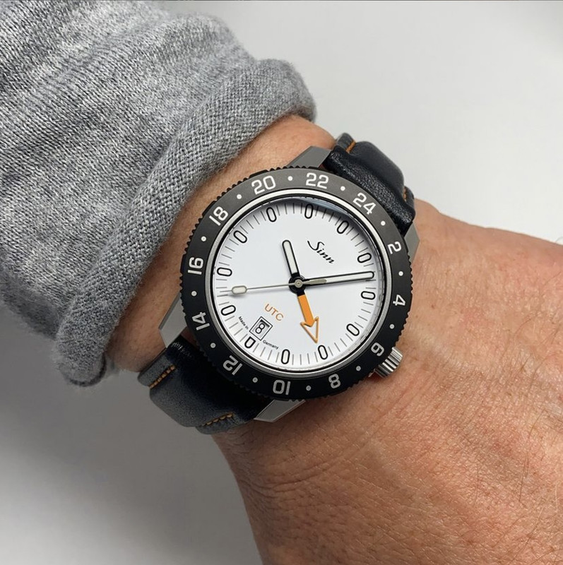 8C43BD3E-061E-44D3-B3FB-0B2D2F7C8D64