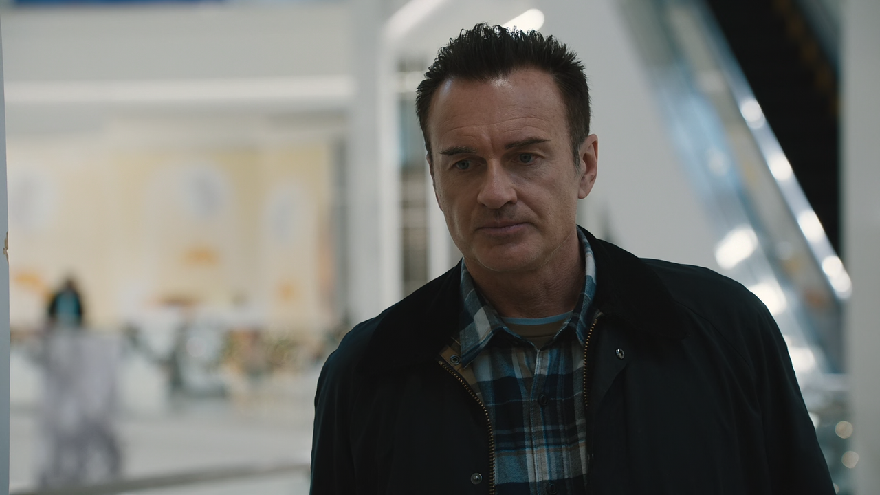 FBI.Most.Wanted.S03E09.Run-Hide-Fight.1080p.10bit.AMZN.WEB-DL.DDP2.0.HEVC-Vyndros.mkv_snapshot_02.20
