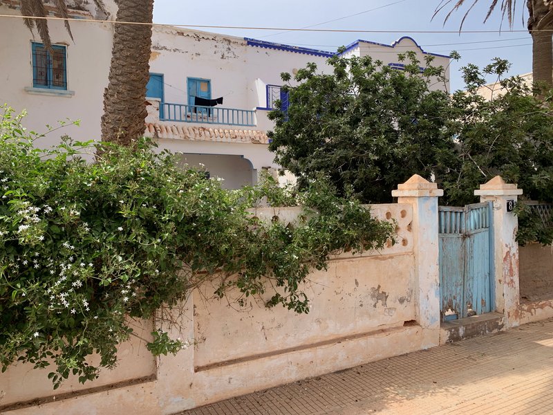 Sur de Marruecos: oasis, touaregs y herencia española - Blogs de Marruecos - Sidi Ifni y la playa de Legzira (26)