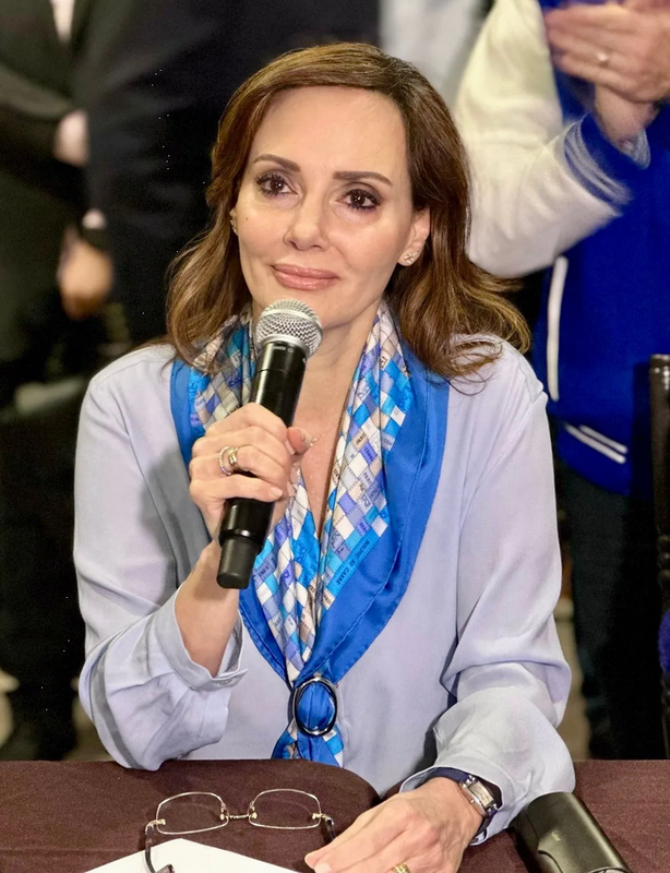 Lilly Téllez formaliza su registro como precandidata al Senado por Sonora