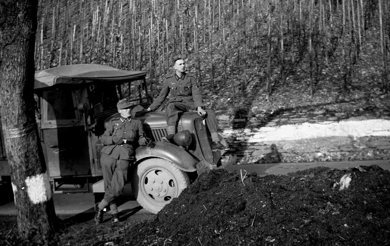 Foto Wehrmacht GEBIRGSJÄGER Narvik Schild Norweg