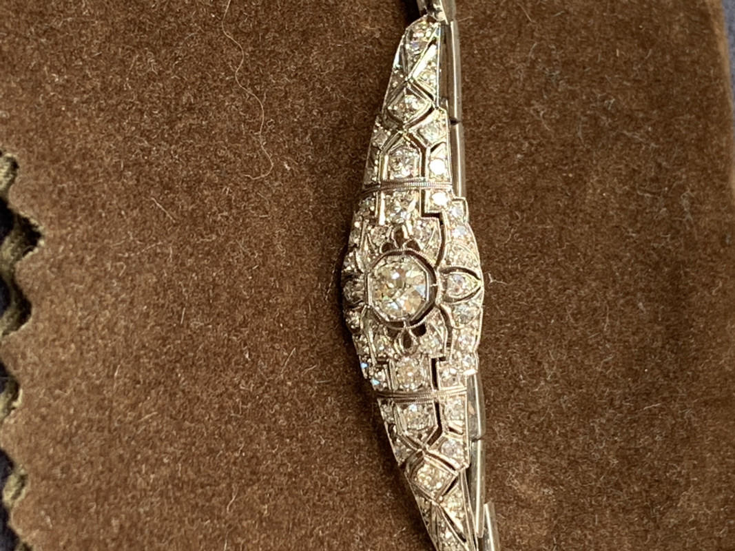 3828FA95-3D5B-40FC-8A29-150DBF47212E