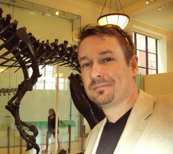 401821_126927477505575_2125567201_n