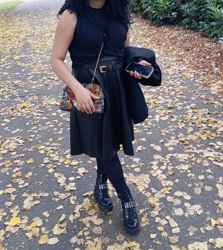 78707759-DF9E-43C0-8381-C6445C2F5B51