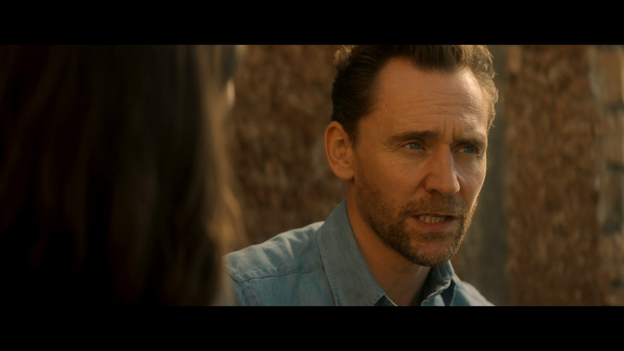 Pompeya Mas alla del tiempo con Tom Hiddleston S01E01 Temblores 1080p Atmos Latino Castellano mkv sn