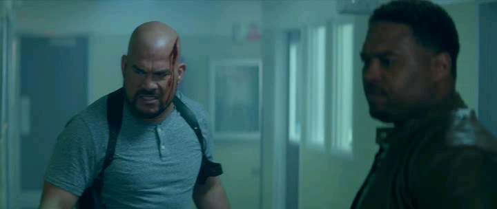 Trauma.Center.2019.iTALiAN.BDRiP.XviD.AC3.avi_snapshot_00.46.34.458