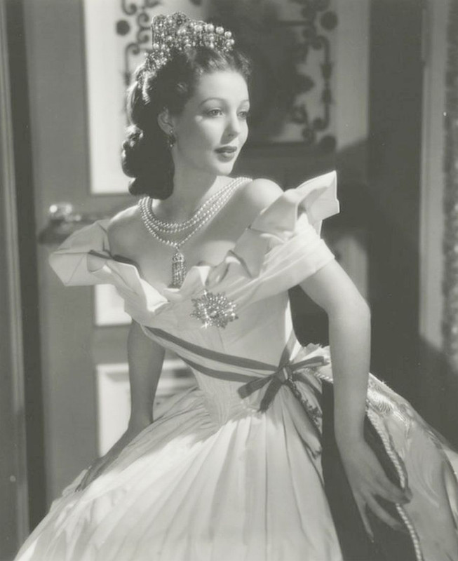 loretta_young_c03