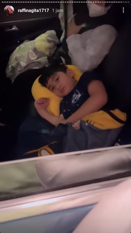 Rafathar ulang tahun ke-7 tapi tengah sakit, Raffi Ahmad dan Nagita Slavina beri ucapan.