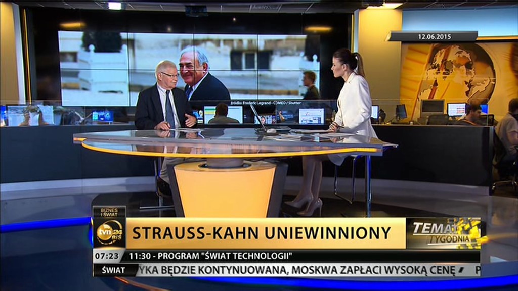 vlcsnap-2015-06-15-19h00m15s73