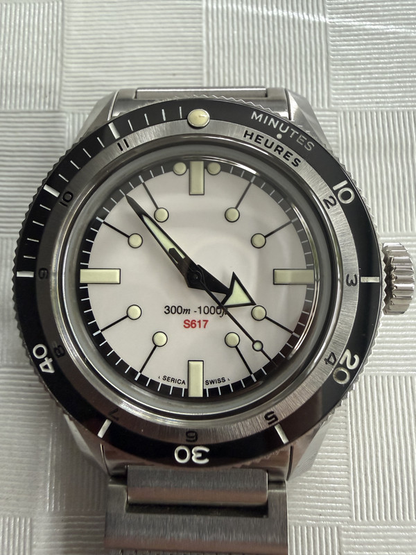 EF002AC5-7EF9-4205-8F8B-75106BC3E52D