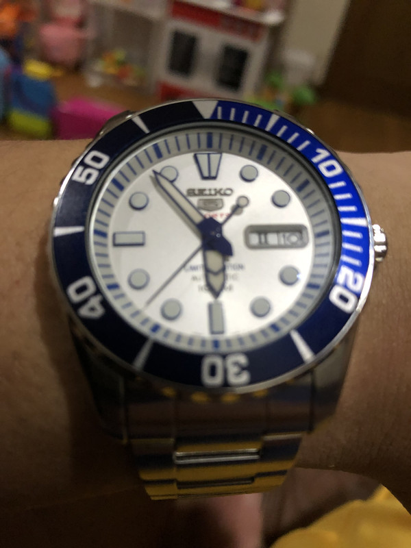 C1B266F0-2AA7-4CF6-BAB1-8F2743E19EF6