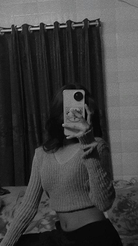 photo 6109135832741957752 y