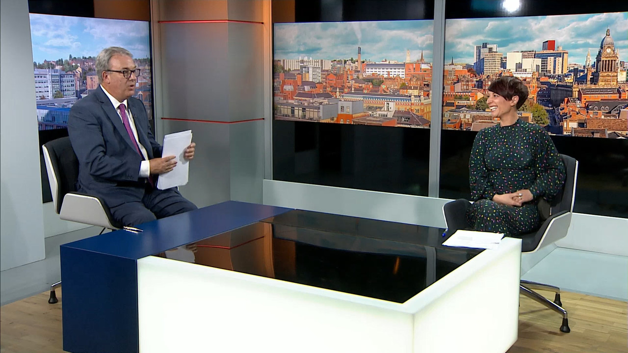 08.11 - 18.00.00 - ITV News London. The latest news in London and the....ts_snapshot_27.28.174