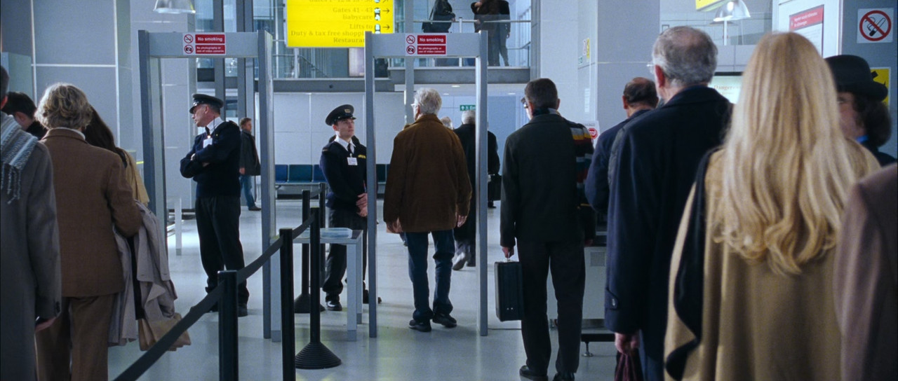 Love Actually 2003 (1080p x265 10bit Tigole).mkv_snapshot_02.00.