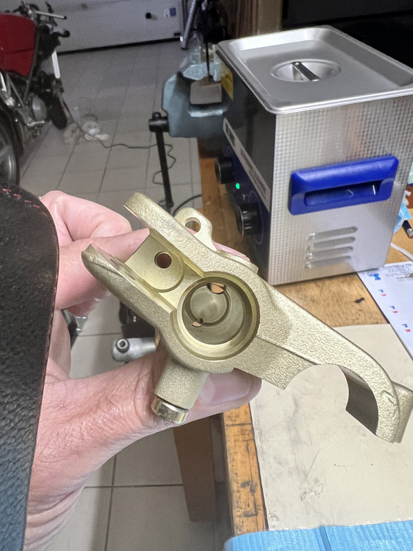 7EDF2992-18C5-44EF-BD5C-A4A92520147D