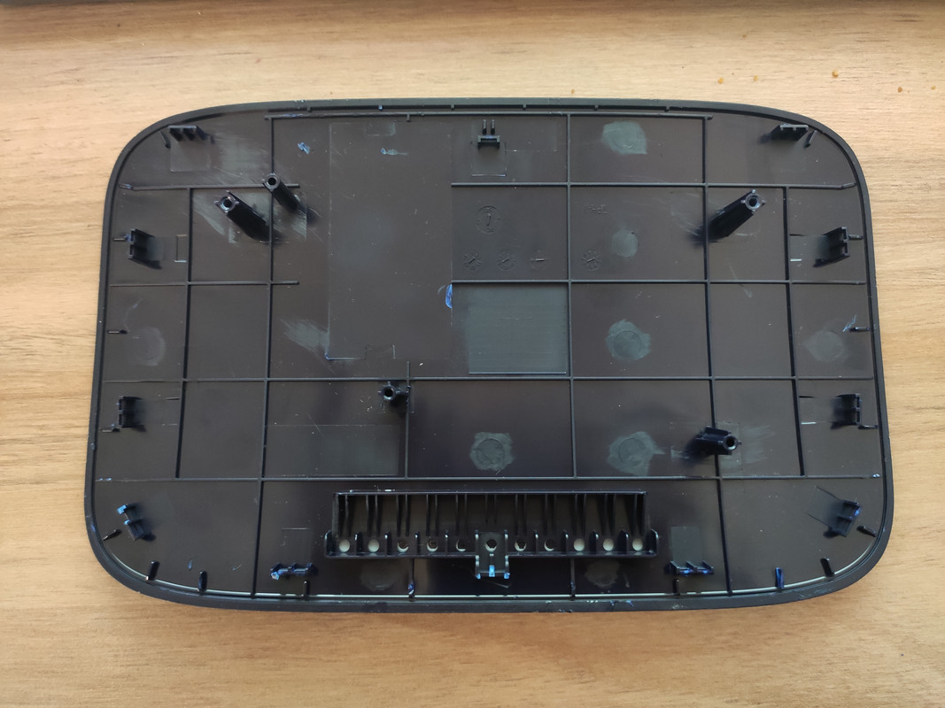 tp-link_archer_c20(EU)_v5-case_top_from_behind