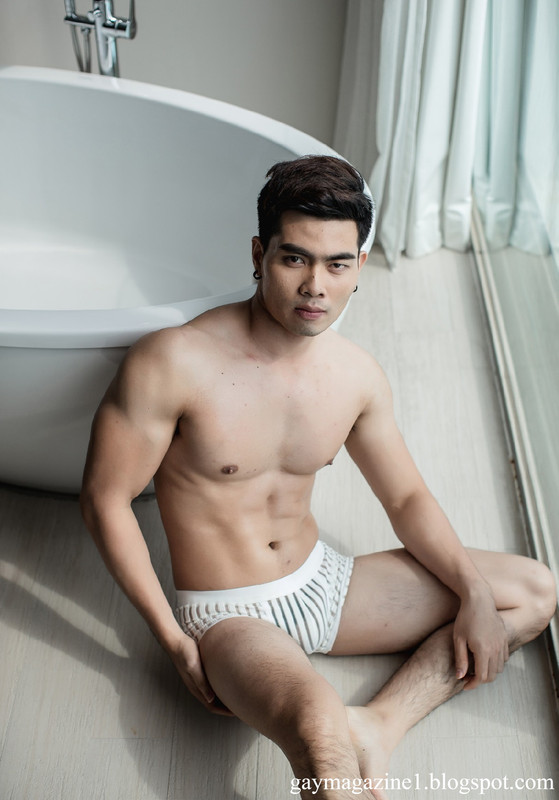 MenThor 2 - Ai muốn tắm chung không?