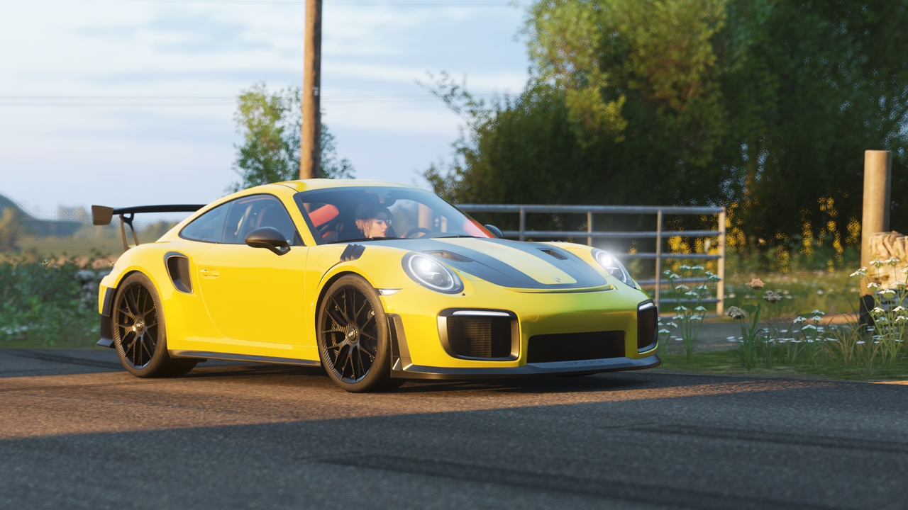 FH4-Porsche-911-GT2-RS-2.png