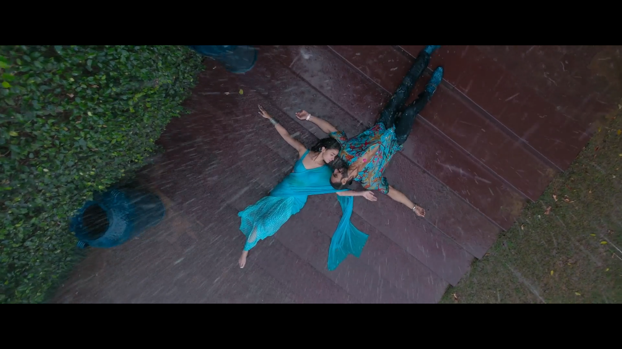 Rocky Aur Rani Kii Prem Kahaani 2023 - by Telly - VLC media player 08-09-2023 14_03_28