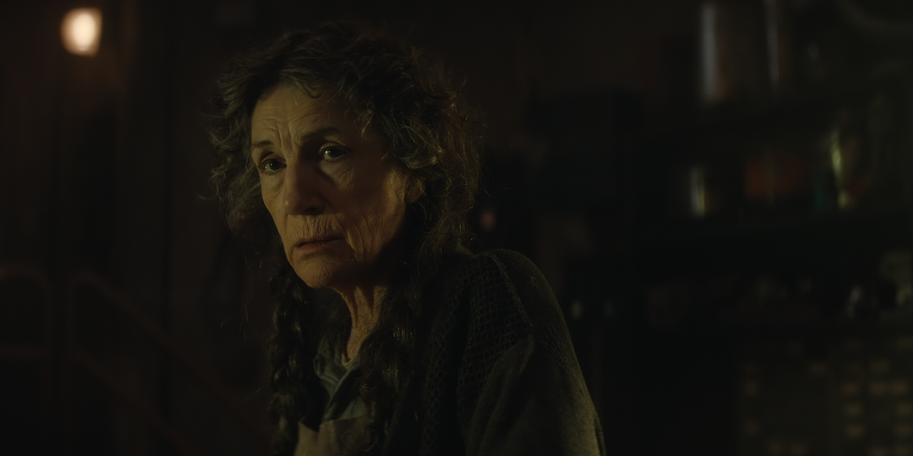 Silo.S01E08.Hanna.2160p.10bit.ATVP.WEB-DL.DDP5.1.HEVC-Vyndros.mkv_snapshot_40.51_[2023.07.03_05.13.4