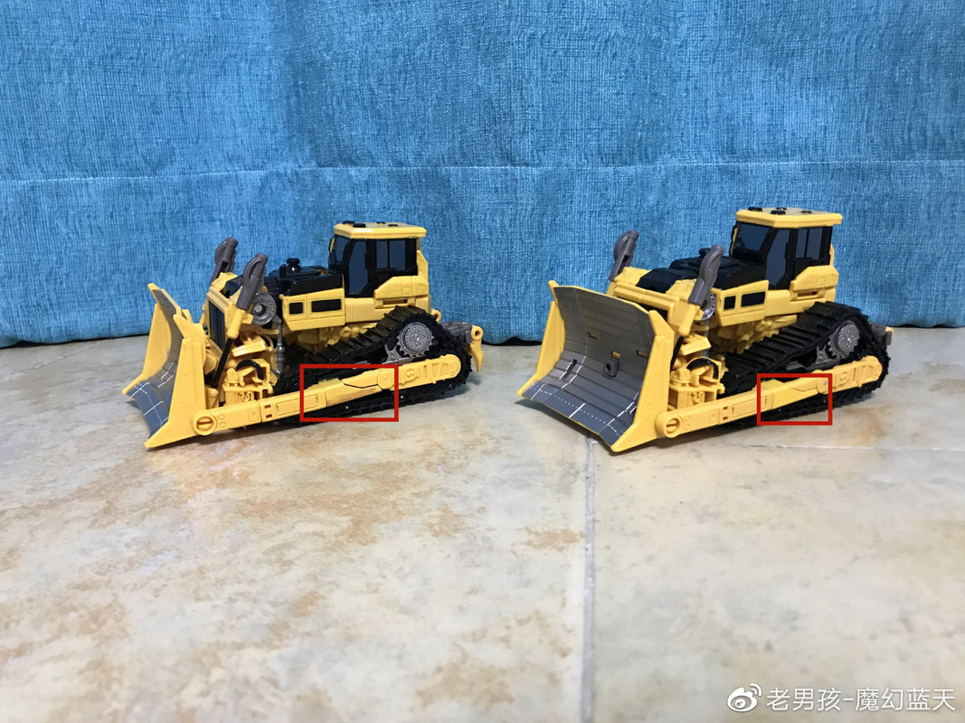 Studio-Series-SS-69-Devastator-24