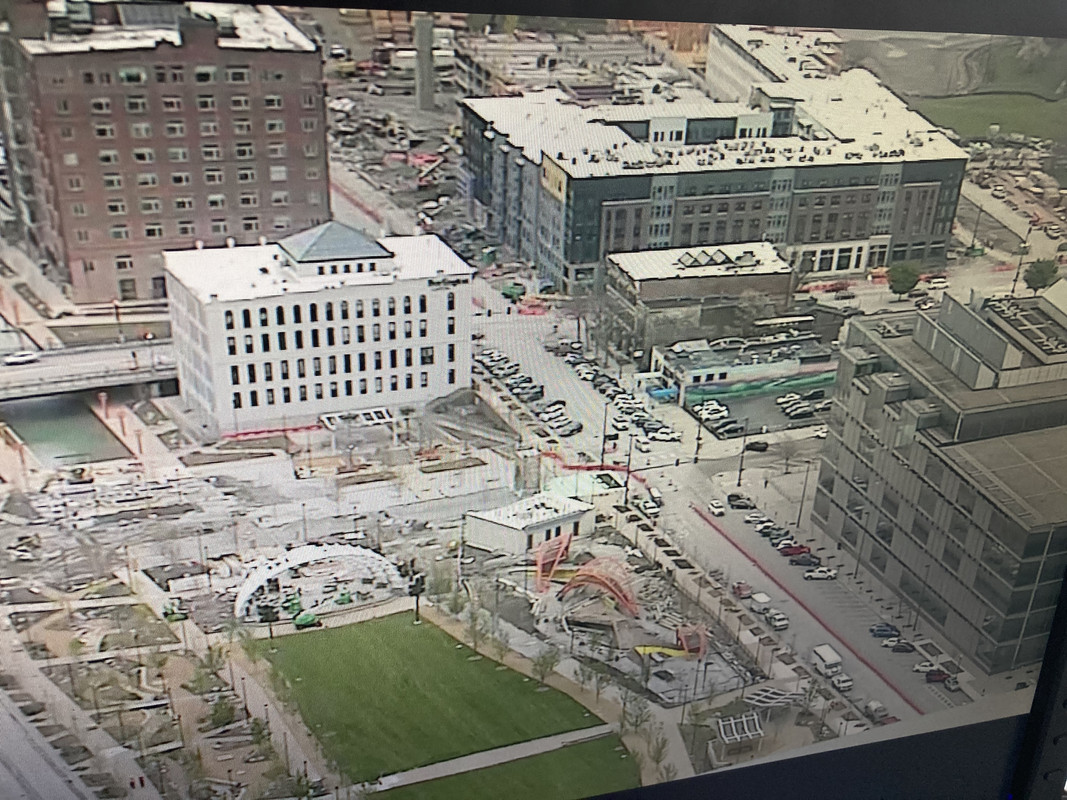 6AFA9AC6-C35E-48DE-9DDB-503742E4F392