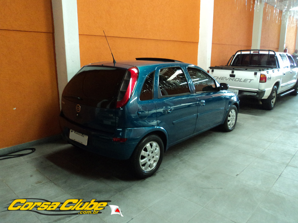 Corsa C 2002 1.8 Com personalização de bom gosto. Mostre seu carro em nosso  canal. 