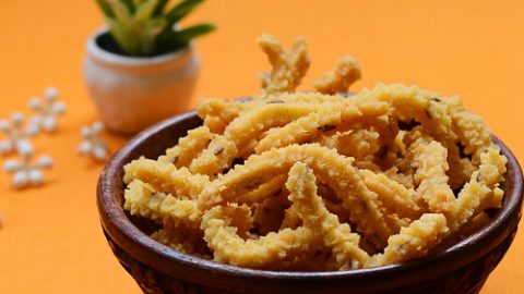 Poondu Varagu Murukku Recipe