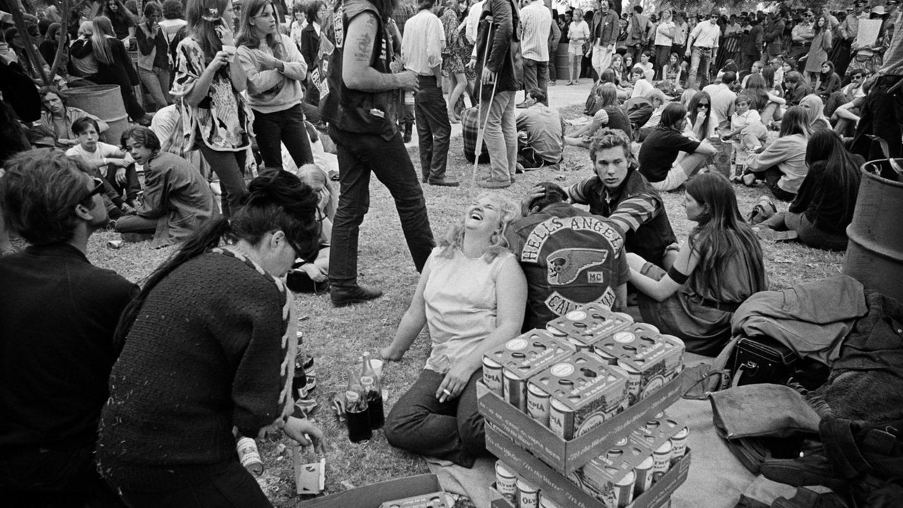 Hippies-and-Hells-Angels.jpg