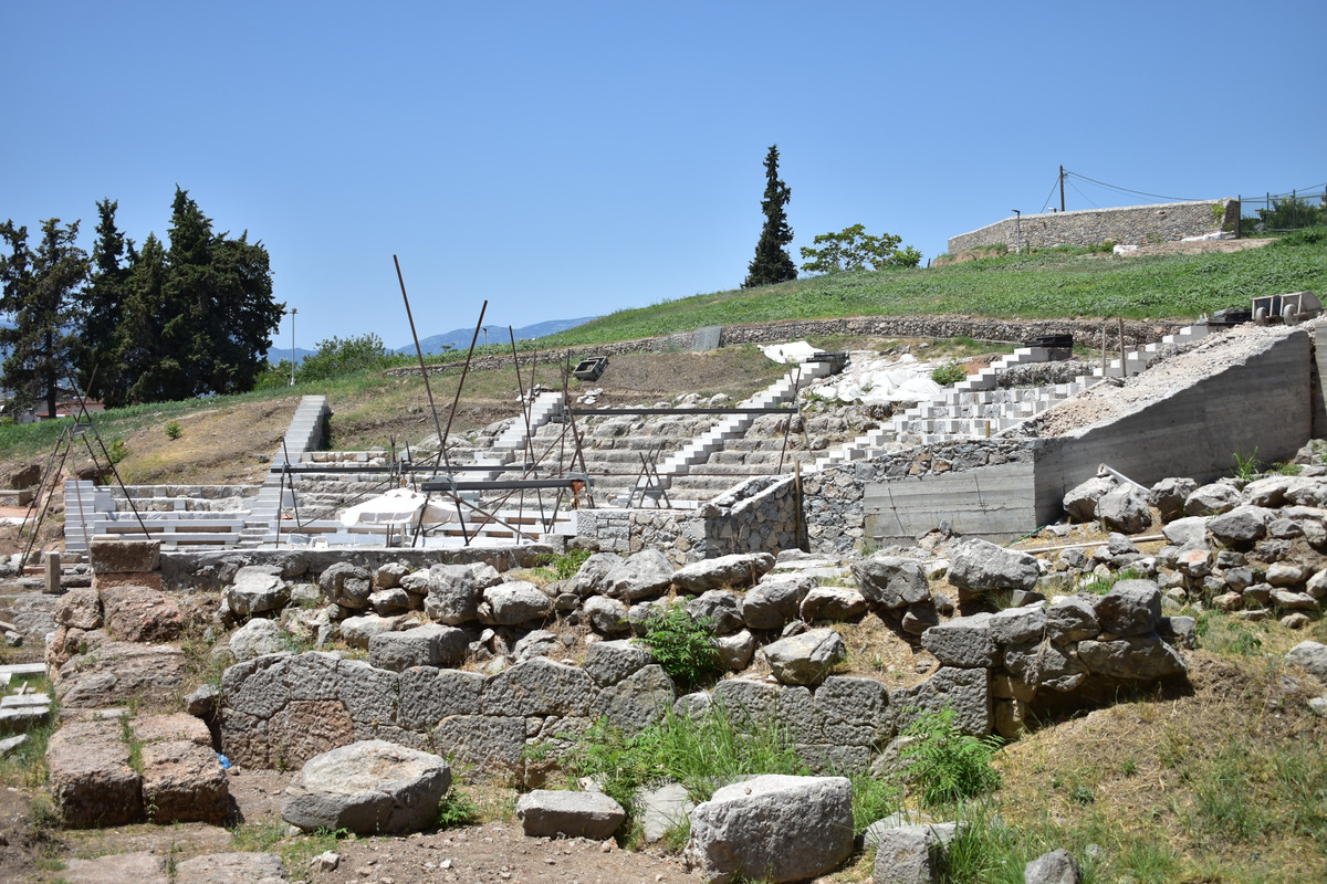 Αρχαίο θέατρο Ορχομενού (2)