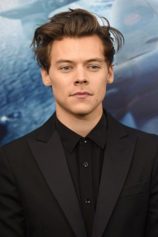 Harry-Styles-has-had-a-pretty-strong-hai