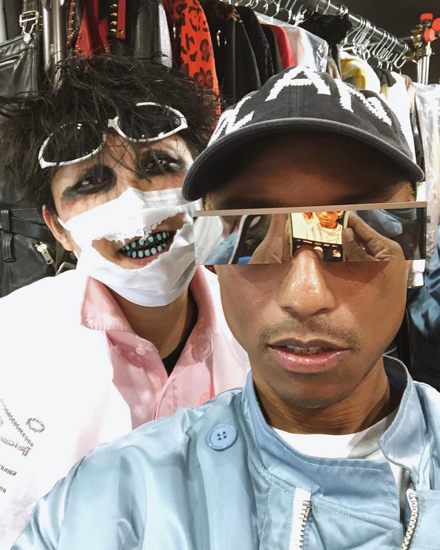 Pharrel Williams arakekwaho kuba Vampire 