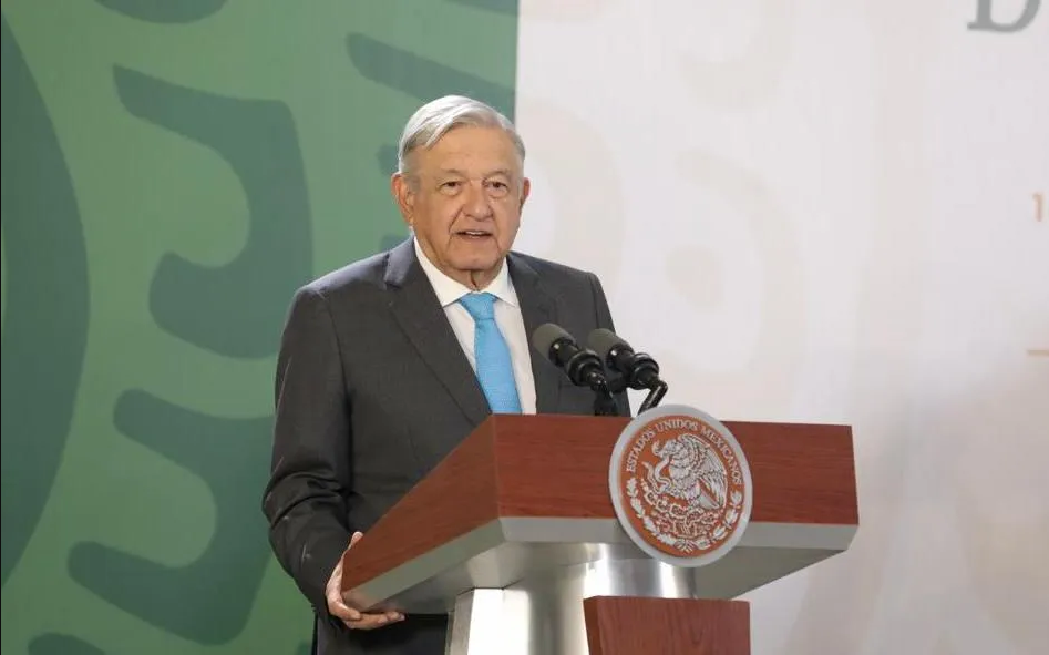 Médicos especialistas, importación de balastro y bloqueo de EU, temas entre AMLO y Díaz-Canel