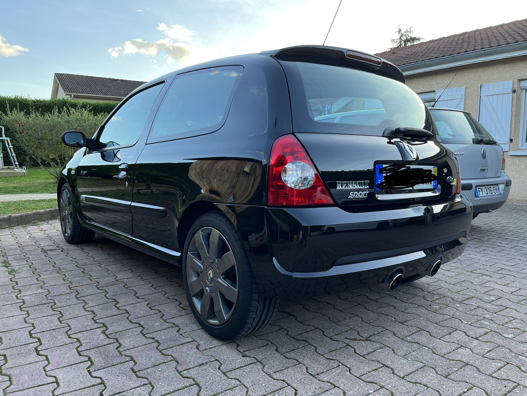 2BED3E4C-EDDA-4DF7-8678-9C254B55C0C4