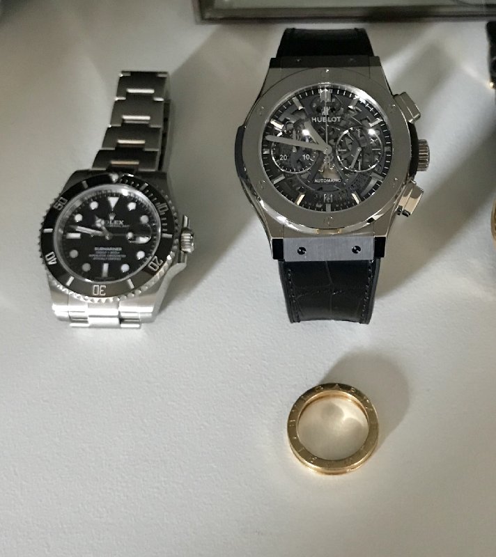 598AAF0D-98AA-4CC2-B0EF-926878BD1D9B