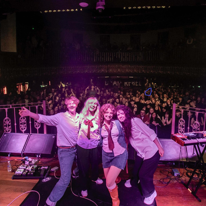 ellur boro crowd pic