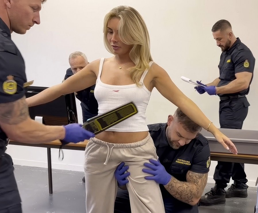 OnlyFans Bonnie Blue Gangbang By Airport Security Guards