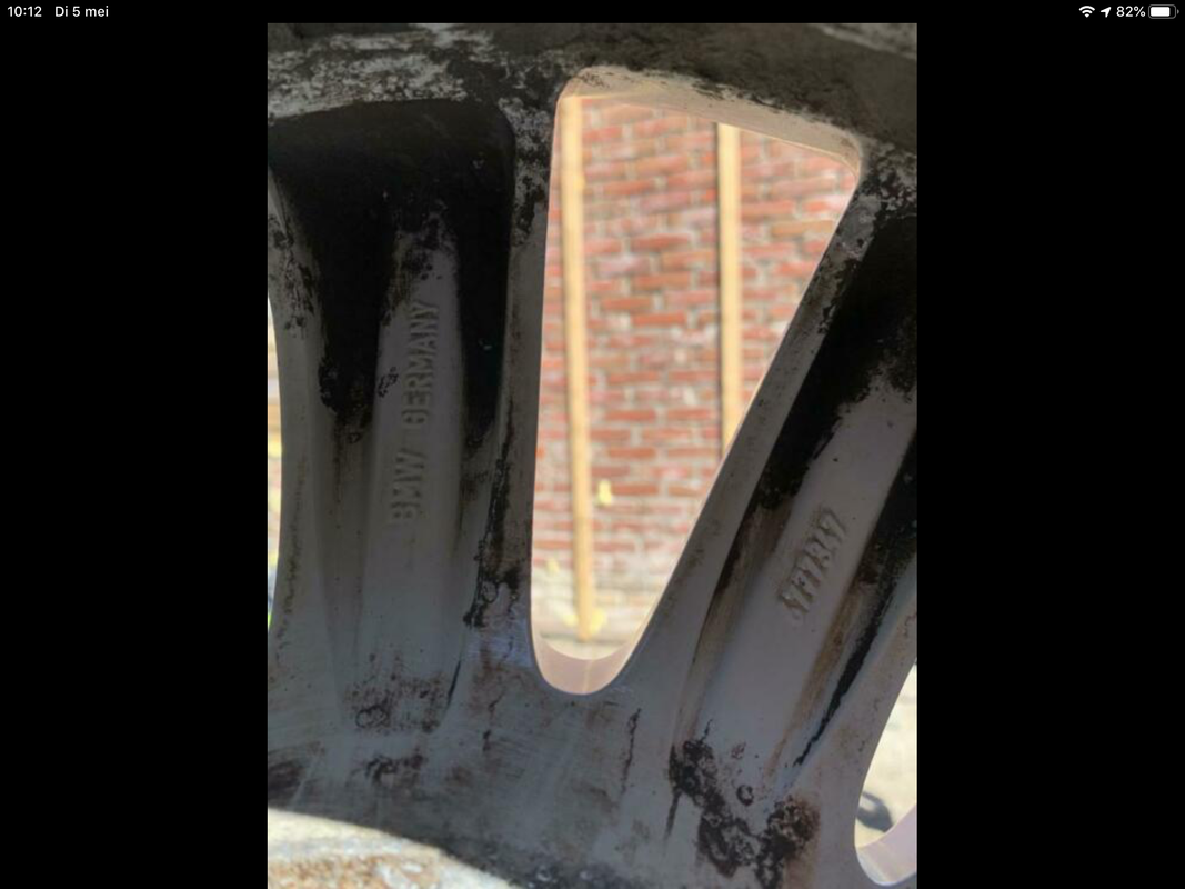 25F94F68-E2B4-4826-A441-245F214352C0