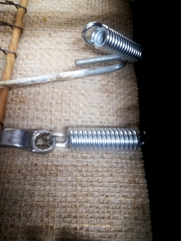 veren onder saabstoel
