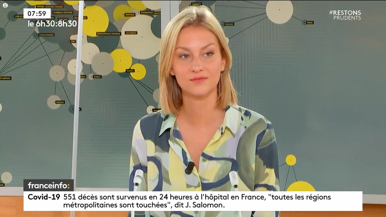 11.10 - 05.29.00 - 9h30. Entre JT, chroniques, invités et revues de p....ts_snapshot_01.36.43.584